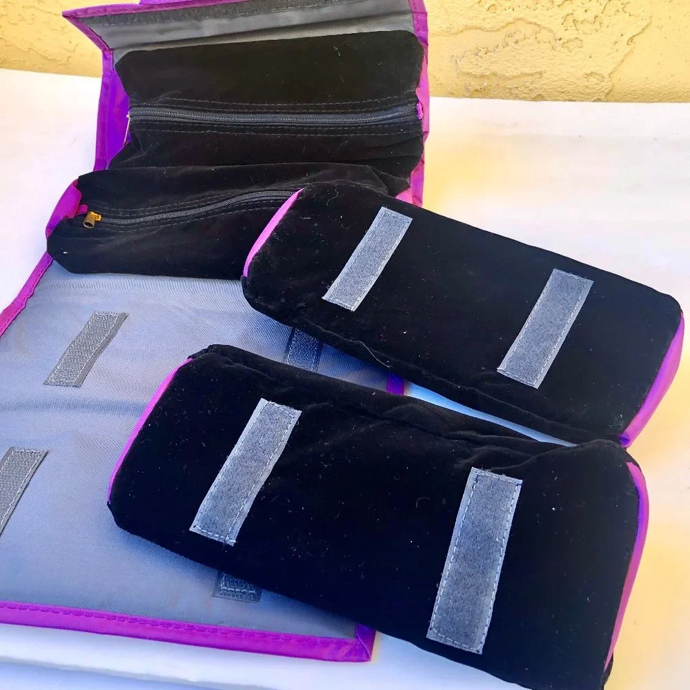 JM New York Travel Toiletries Makeup Jewelry Bag Hang Handle Folds REMOVABLE New